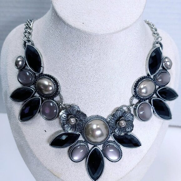 Statement Necklace Antique Silver Daisies Smoky Grey Crystal Droppers faux Pearl - Picture 3 of 5
